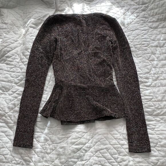 NWT Francesca’s Long Sleeve Wrap V-Neck Top glitter Embellished Size XS - Picture 3 of 10